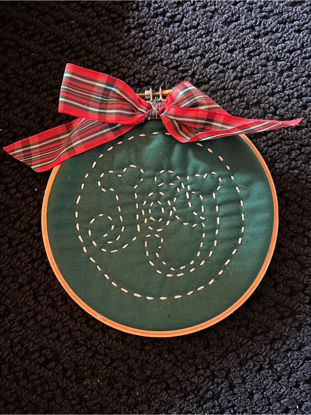 Hand-Stitched " JOY " in Wood Hoop Hanging in Dark Green with Plaid Bow